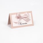 Svadobná menovka "Romantická ružová"