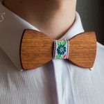 Exkluzívny ľudový drevený motýlik